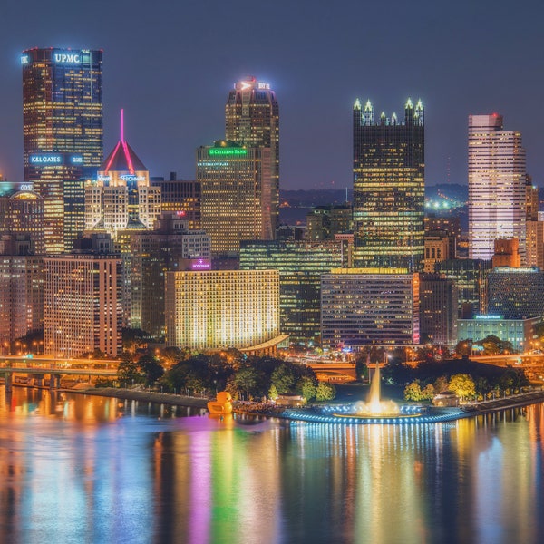 The Giant Rubber Duck at the Point in Pittsburgh - Pittsburgh skyline - Various Prints