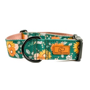 Collar para perro con flores verdes, collar para perro verde bosque, collar para perro para senderismo, collar para perro con girasoles, collar para perro de aventura, collar para perro para niña