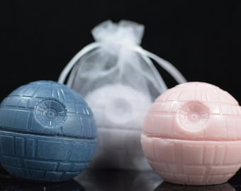 Star Wars inspired 3D Death Star Soap. Shea, Mango, Cocoa butters. Detergent, Phthalate and Paraben free. Vegan friendly cruelty free