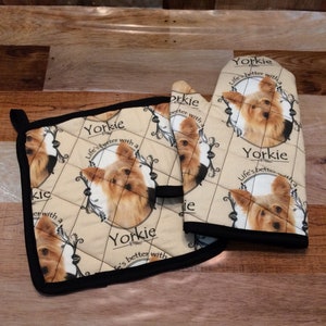 Yorkie insulated/quilted pot holder and oven mitt set