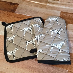 Dalmatian pot holder and oven mitt set/individual, insulated and quilted