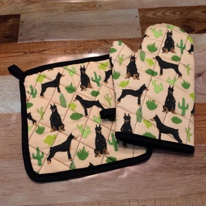 Doberman insulated/quilted pot holder and oven mitt set/individual