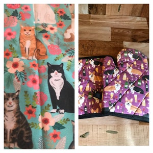 Cat themed insulated/quilted pot holder and oven mitt set/individual