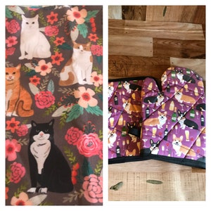 Cat themed insulated/quilted pot holder and oven mitt set/individual