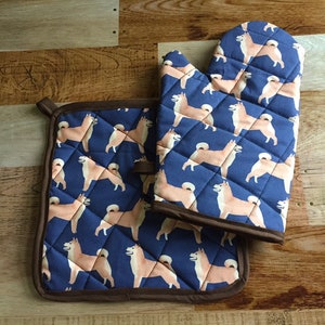 Blue Shiba Inu quilted/insulated pot holder and oven mitt set/individual