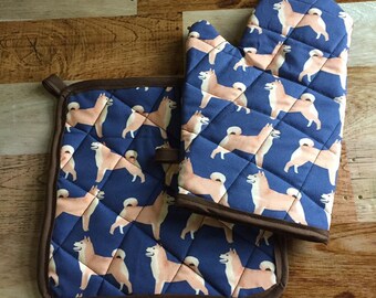Blue Shiba Inu quilted/insulated pot holder and oven mitt set/individual