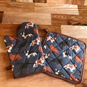 Cavalier King Charles Spaniel insulated/quilted pot holder and oven mitt set