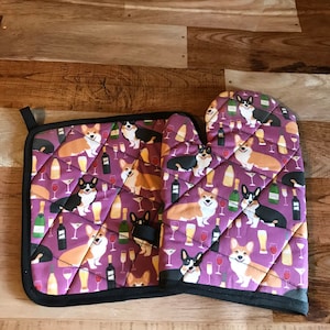 Corgi and wine insulated/quilted pot holder and oven mitt set/individual