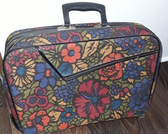 Vintage 70s Floral Travel Bag, Small Suitcase Carry On Bag, Mod Overnight Bag