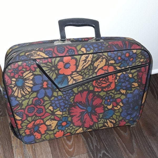 Vintage 70s Floral Travel Bag, Small Suitcase Carry On Bag, Mod Overnight Bag