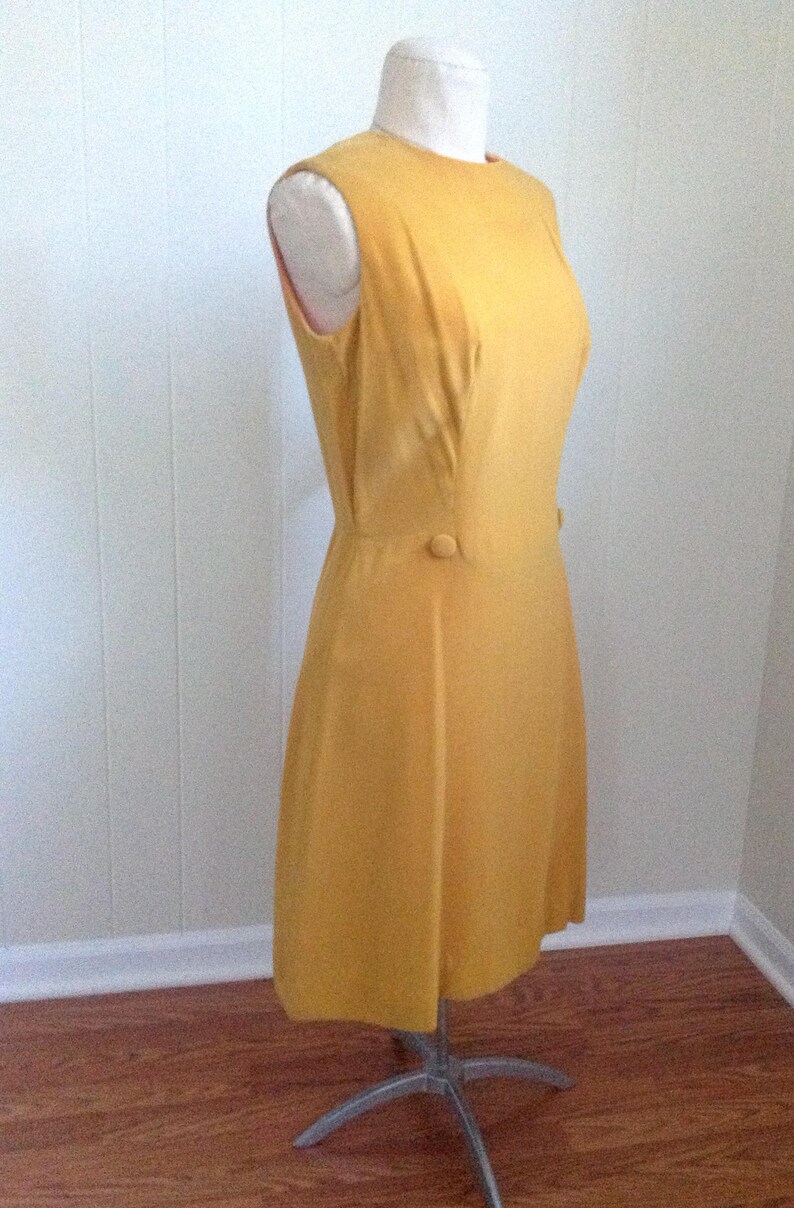 Yellow Gold Dress Size 14 Made in Hong Kong Deadstock Women/'s Sleeveless Fitted Waist Dress Vintage 60s Velvet Dress