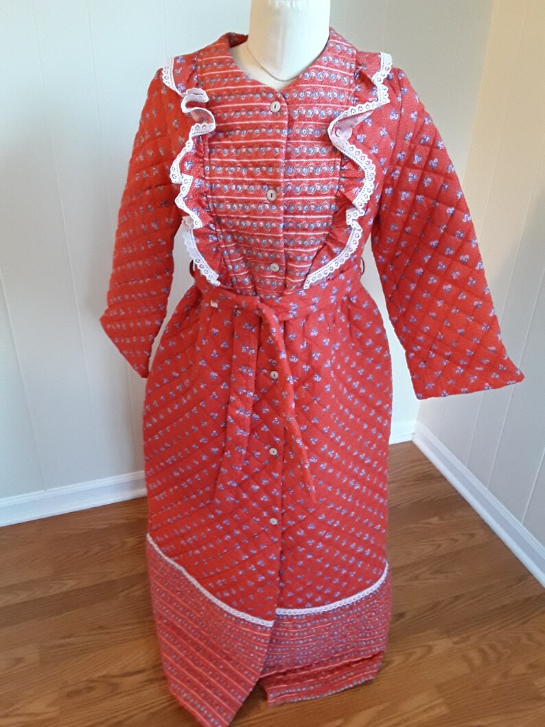 Vintage Women's Quilted Robe 70s Button Front Red Floral Etsy
