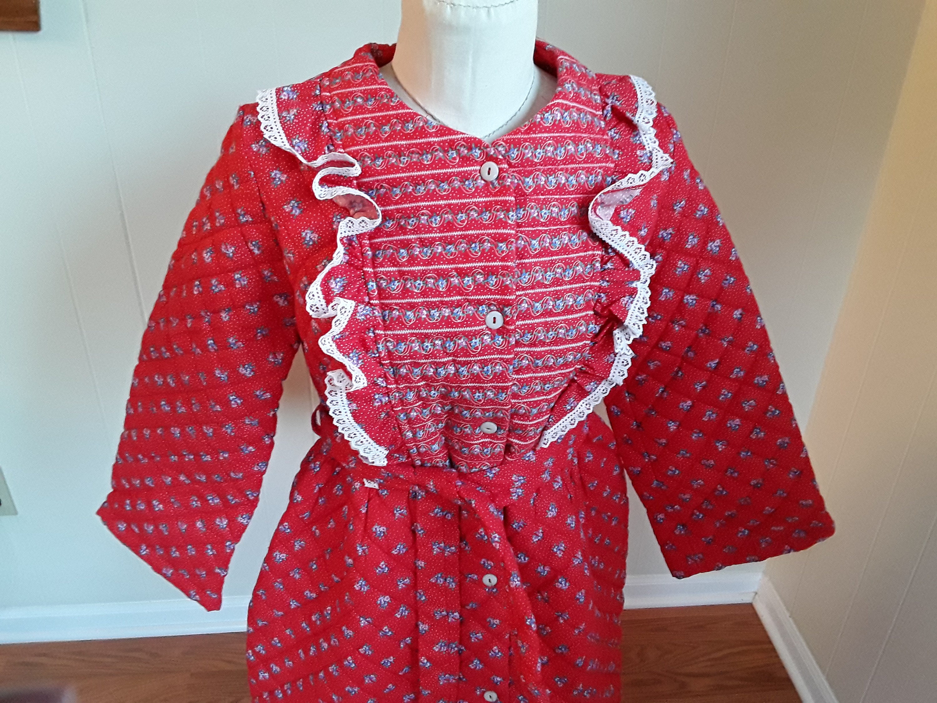 Vintage Women's Quilted Robe 70s Button Front Red Floral Etsy