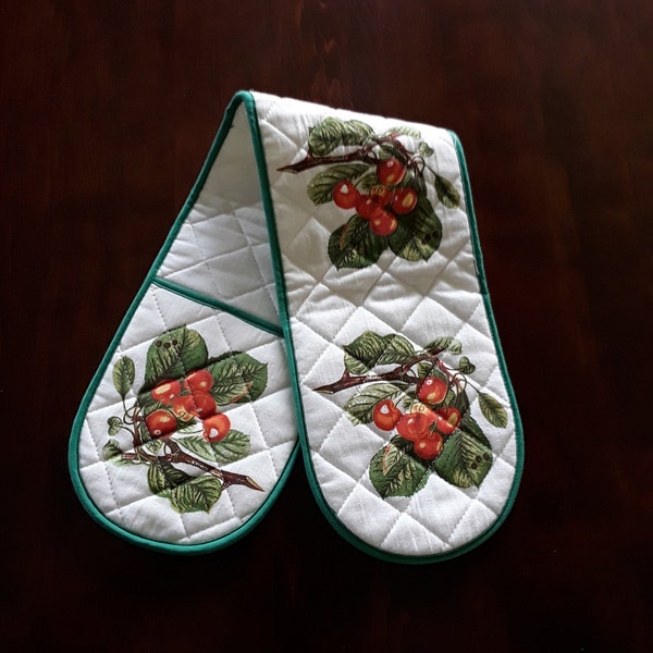 Portmeirion Pomona Double Oven Mitt, The Biggareux Cherry Hot Mitt, English Kitchen Decor Made in England