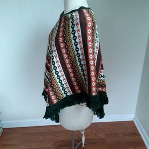 Vintage Women's Patterned Poncho with Green Fringe by Pandora, Boho Geometric Print Acrylic 70s Poncho image 5