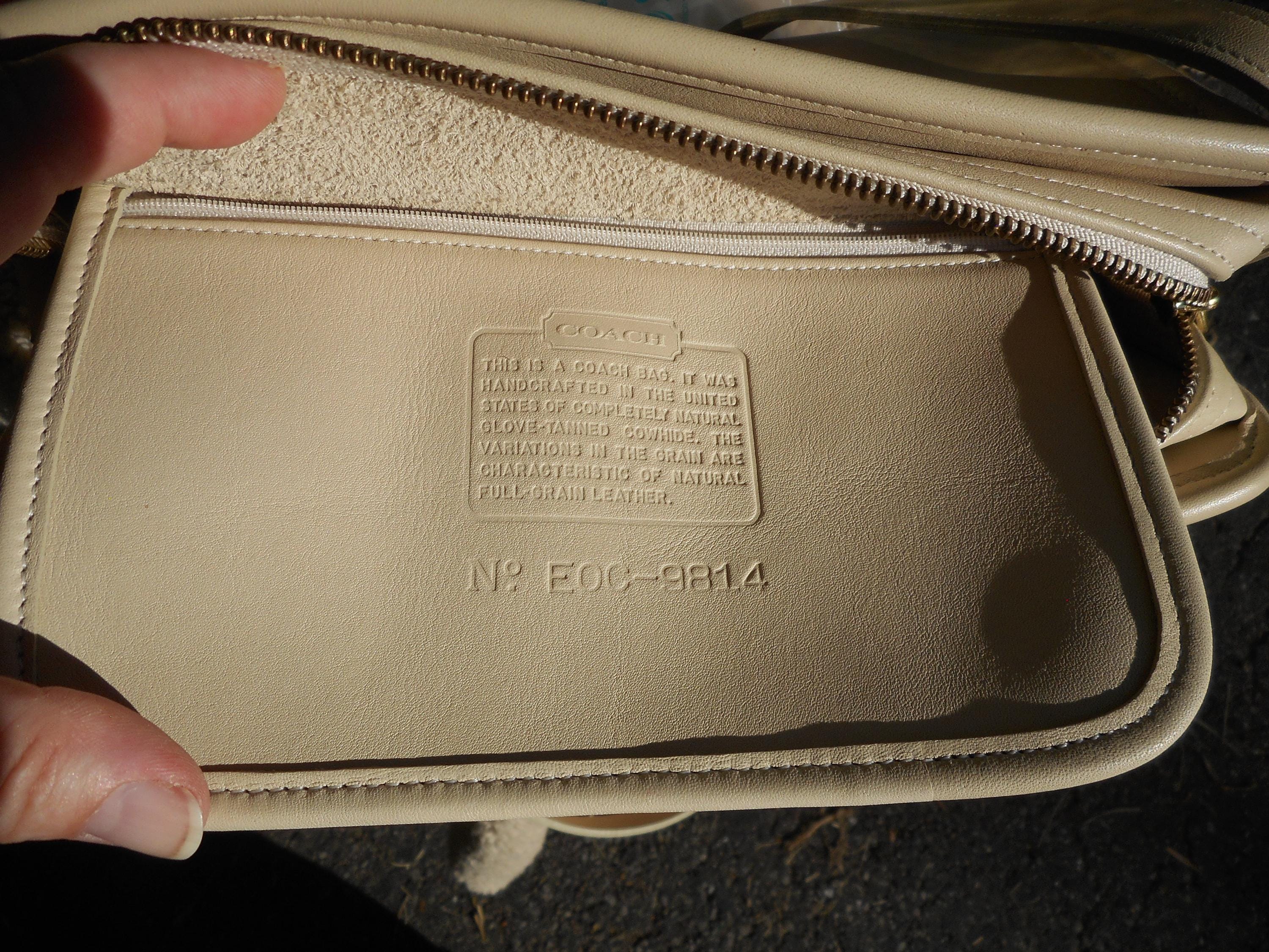 Vintage Coach Sutton Zip Bag 9814 NWOT, in Bone Free US Shipping