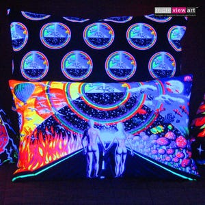 New Horizons UV Schwarzlicht Fluoreszierendes Glow Psychedelic Kunst Doppelseitiger Plüsch Velour Kissenbezug Dekorativer Kissenbezug