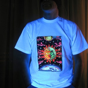 Magic Sunmoon UV Black Light Fluorescent & Glow In The Dark Phosphorescent Psychedelic Psy Goa Trance Art Club Mens T-shirt image 5