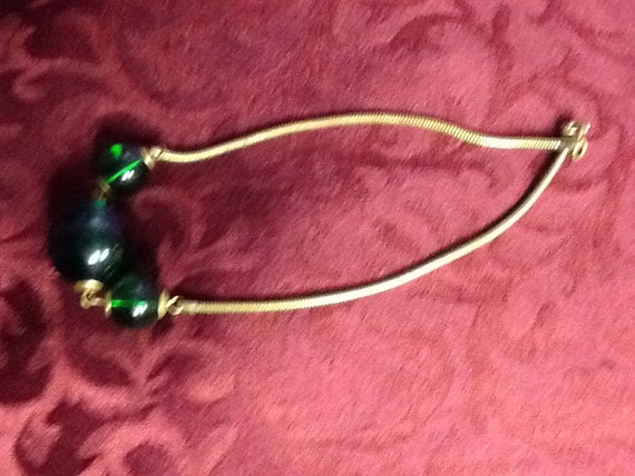 Green glass vintage necklace - image 2
