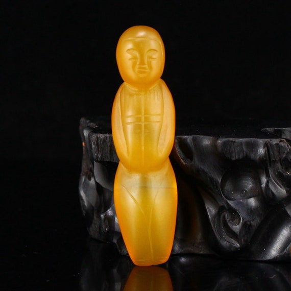 N08045 Vintage Chinese Agate Figure Pendant