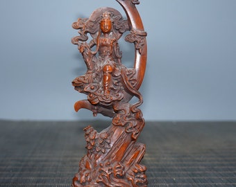 N1771 Ancienne statue de kwan-yin sculpté en bois de buis de Chine