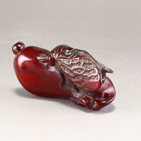 A6744 Vintage Ox Horn Carved Cicada Pendant - image 5