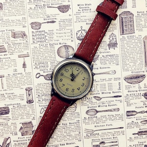 Rectangular Vintage Women watch , wrist watch, Quartz Wristwatch, gift for women, vintage watch, Brown Dial Brown Leather Strap