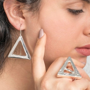 Statement earrings,statment silver earrings,geometric silver earrings,long silver earrings