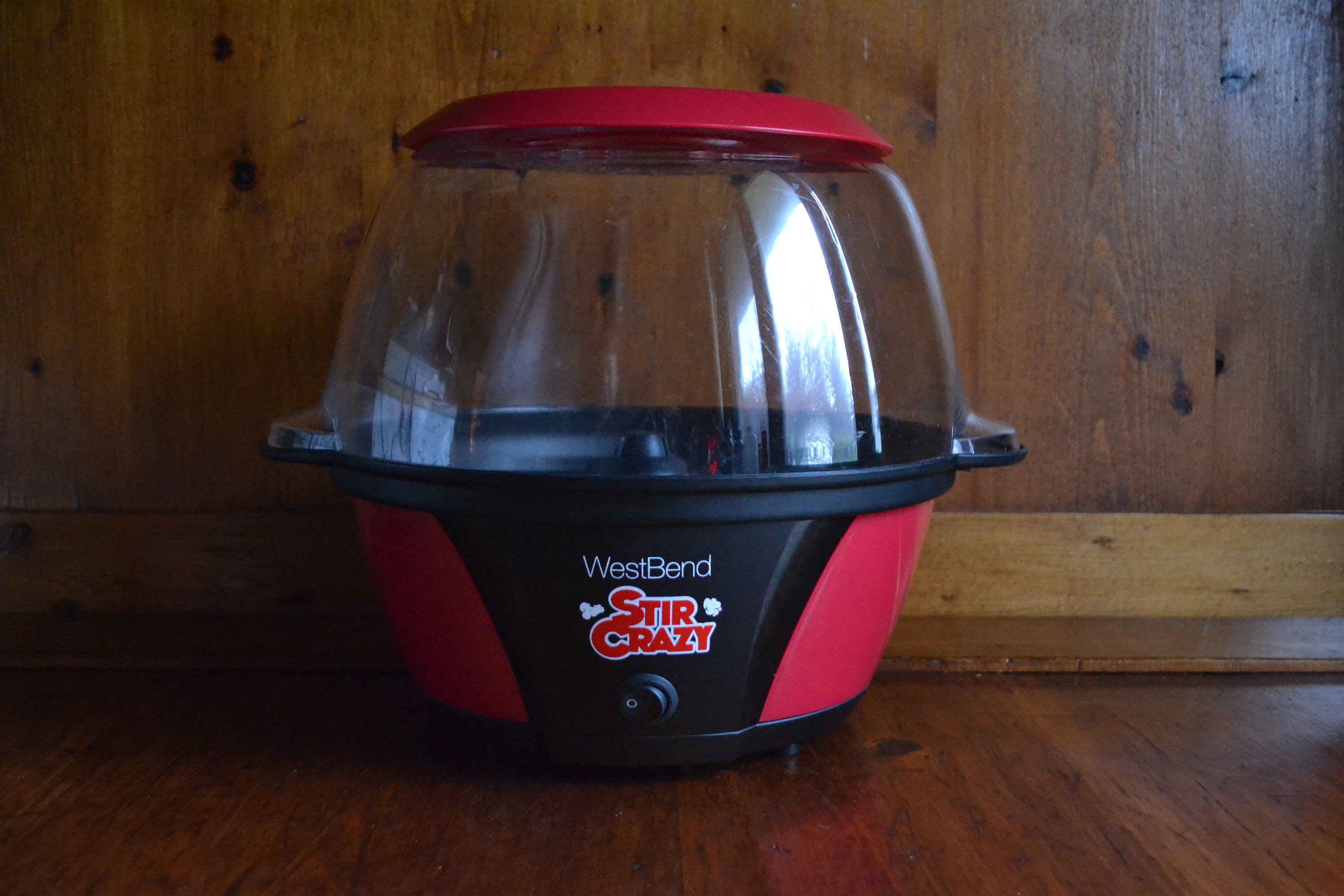 WestBend Stir Crazy Popcorn Maker in Red