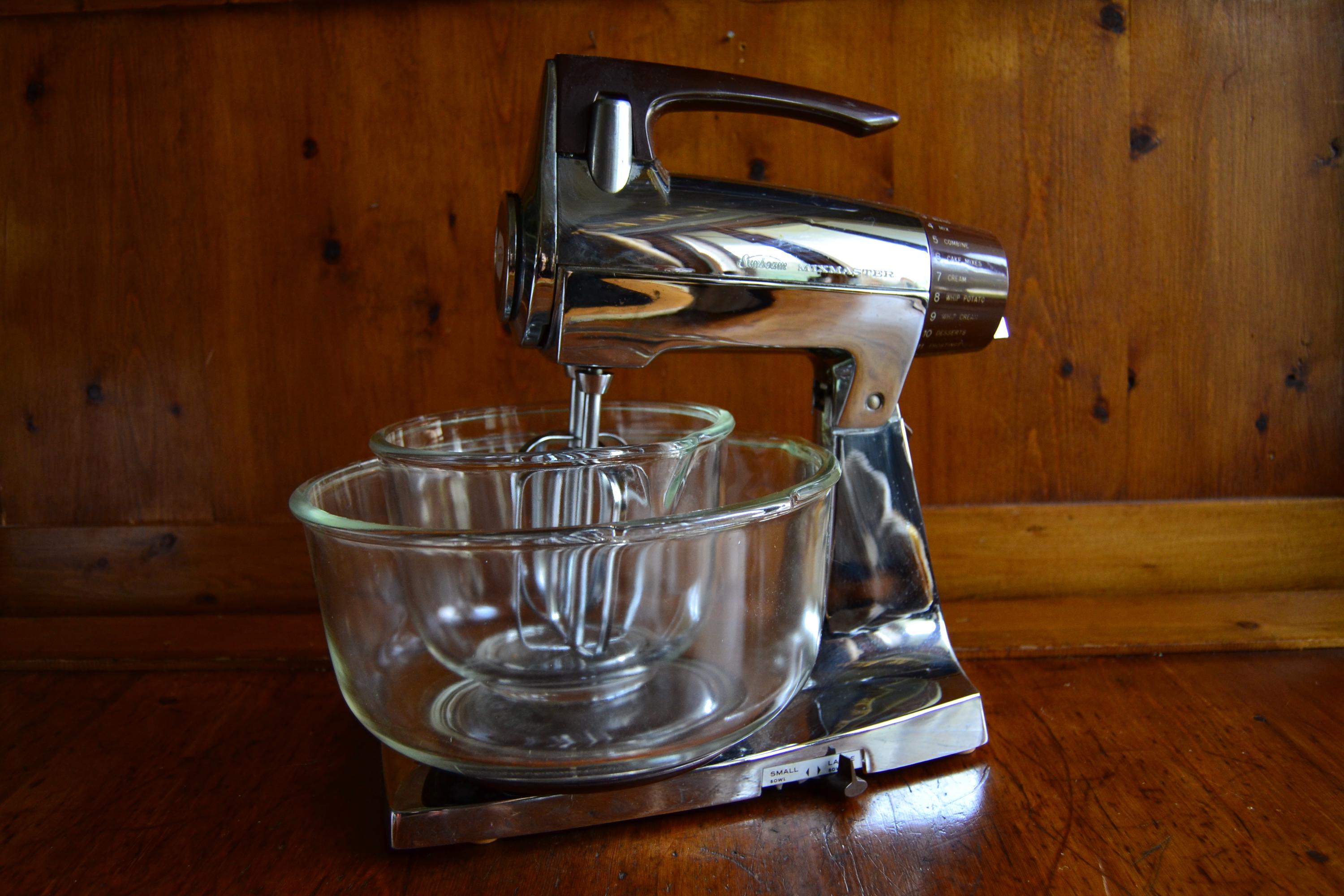 Vintage Sunbeam Mixmaster 12 Speed Stand Mixer Chrome USA with Beaters & 2 Glass Bowls Working Excellent Condition