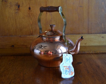 Vintage Unused "Old Dutch" Solid Copper Tea Kettle with Original Box