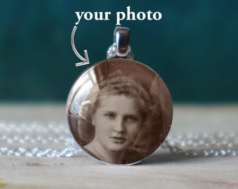 photo necklace , picture necklace , photo pendant , custom photo pendant , remembrance necklace , memory necklace