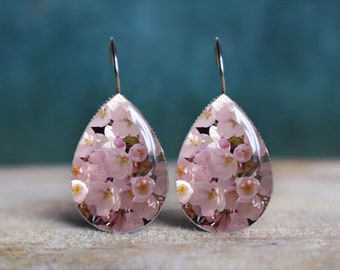 sakura earrings , korean earrings , japanese earrings , botanical earrings , sakura jewelry , blossom earrings , pink flower earrings