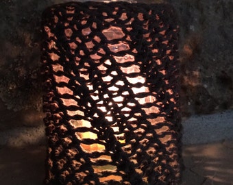 Spiral Candle Jar Cozy  -  a loom knit pattern