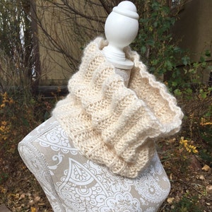 Alpaca Cowl - a loom knit pattern