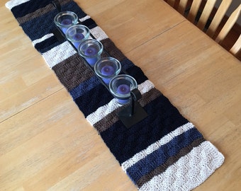 Basketweave Table Runner - a loom knit pattern