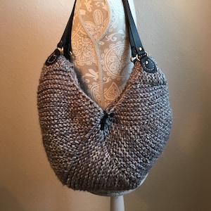 Pebblebrook Bag - a loom knit pattern