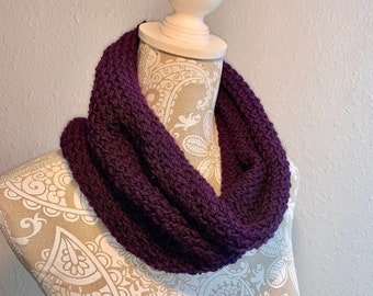 Aroya Cowl -- a loom knit pattern