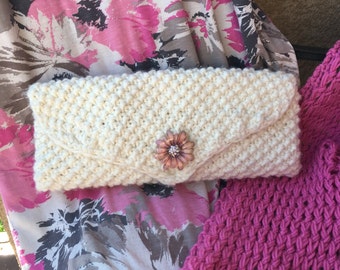 Textured Clutch - a loom knit pattern