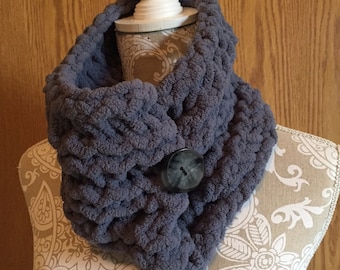 Button Cowl - a loom knit pattern