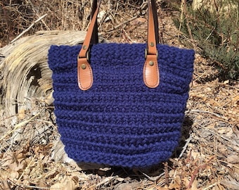 Horsetooth Handbag/Tote  --  a loom knit pattern