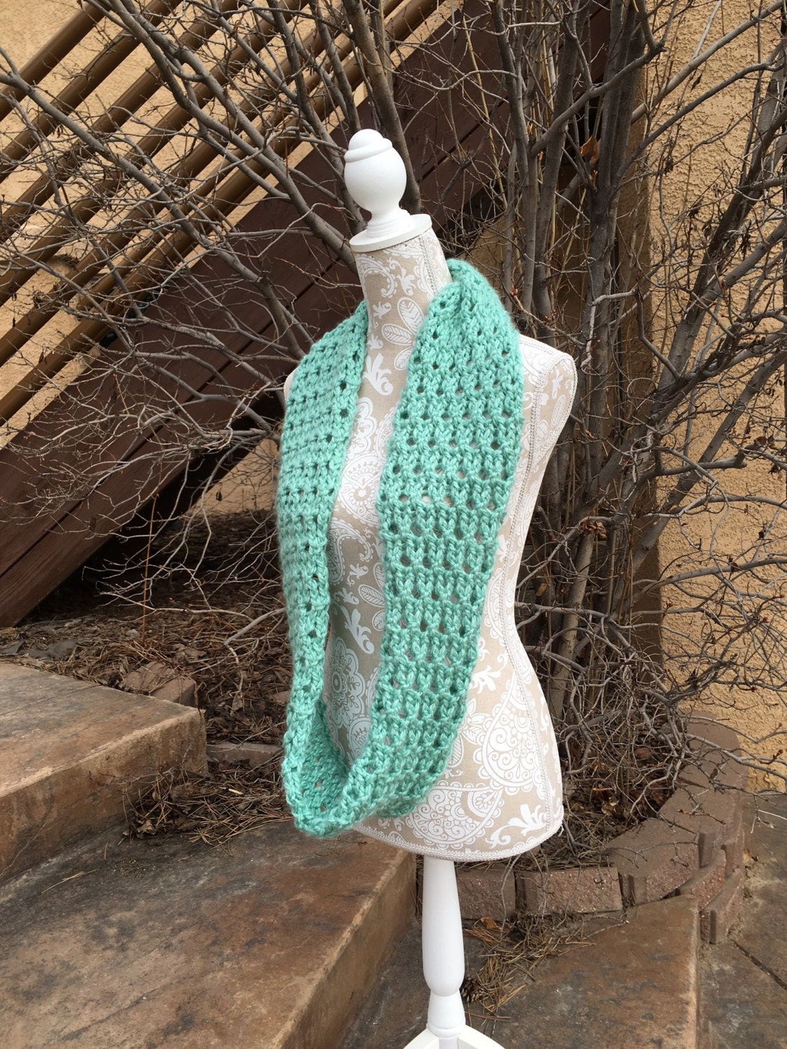 Hurdle Stitch Scarf - Loom Knitted Pattern and video tutorial