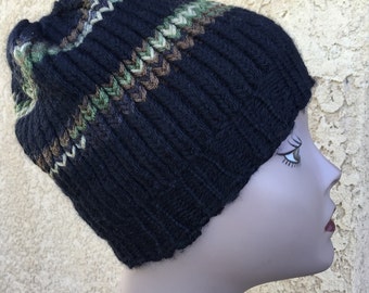 Camo Striped Hat -- a loom knit pattern