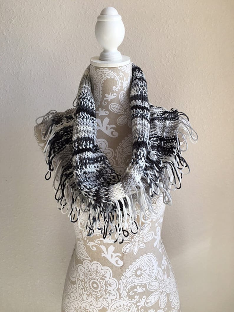 Fringe Benefits Cowl a Loom Knit Pattern Etsy