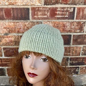 Somerset Beanie -- a loom knit pattern