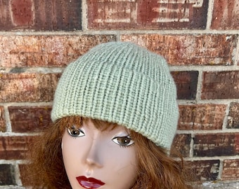Somerset Beanie -- a loom knit pattern