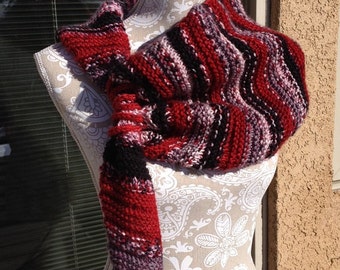 Red Rocks Scarf  --  a loom knit pattern