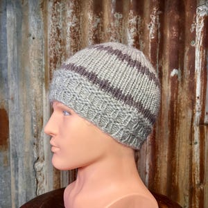 Coffee Shop Cap -- a loom knit pattern