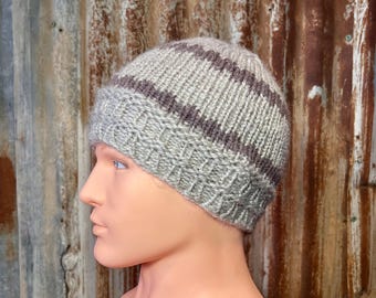 Coffee Shop Cap -- a loom knit pattern
