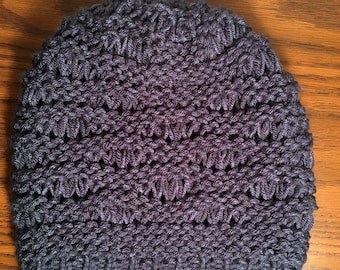 Cove Beach Hat  --  a loom knit pattern